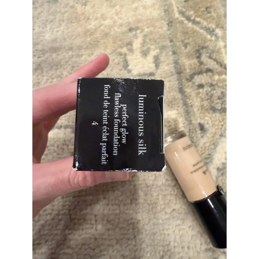 Giorgio Armani Luminous Silk Foundation Shade 4 SIZE 18 ML NIB NEW